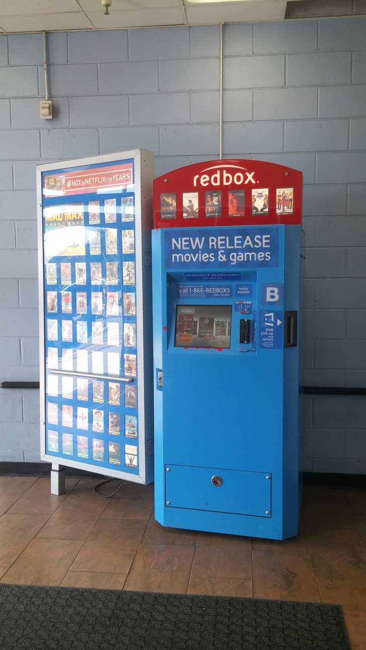 Una-caja-de-arriendo-de-peliculas-llamada-'Caja-Roja'-es-Azul...