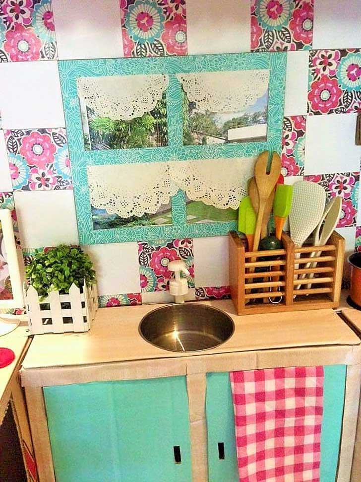 DIY-Cardboard-Play-Kitchen-Kids-6