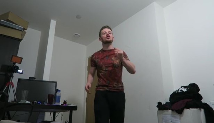 YouTube star has sex with best pals sister in brutal prank - (V&Iacute;DEO) S&eacute; grabo teniendo sexo con la hermana de su mejor amigo, esto pas&oacute;.
