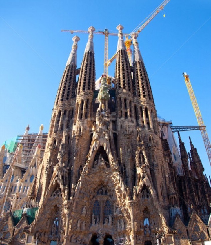 Quién Construyó La Sagrada Familia De Barcelona