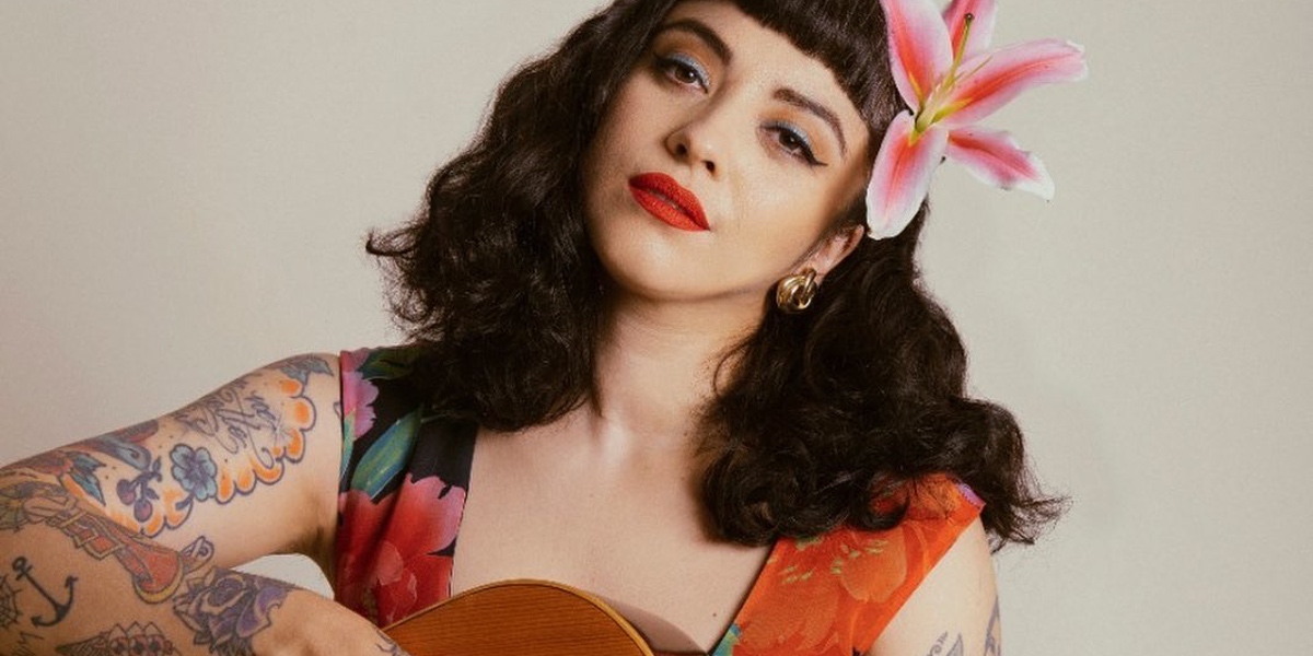 mon laferte sorprendi con versi n ac stica de que se mon laferte sorprendi con versi n ac stica de que se