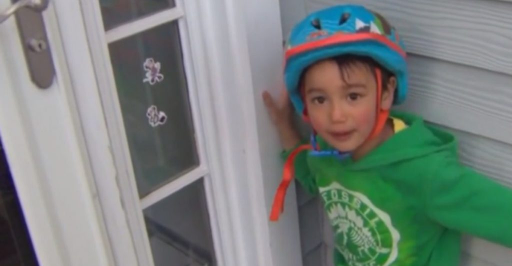 Niño de 3 años ayudó a salvar a anciana que pasó 3 días atrapada en su